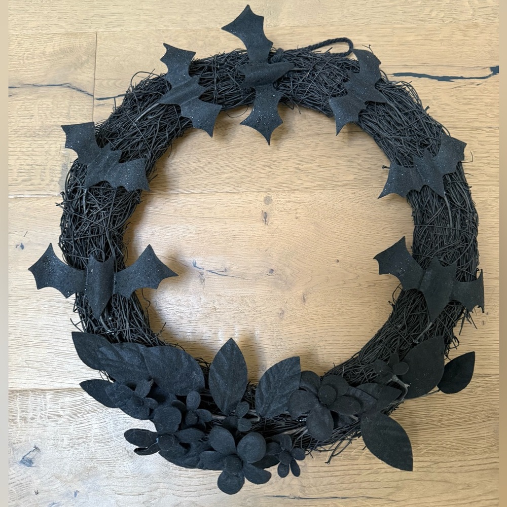 Super Cool and Spooky Black Halloween Wreath with Black Glittery Bats